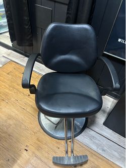 Barber chair