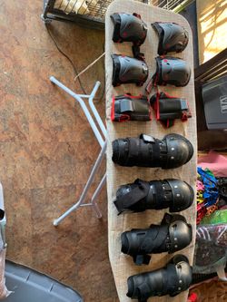 Knee pads and elbow pads