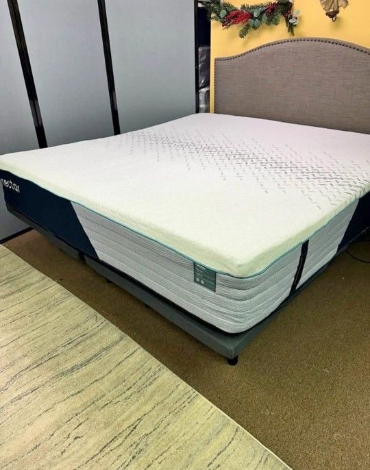 Nectar Premier Hybrid King Mattress W/ Adjustable Base, Like New!