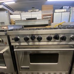 White Viking Stove 36” Inch for Sale in Rialto, CA - OfferUp