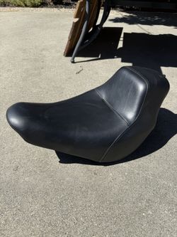 Harley Seat