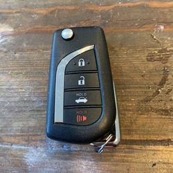 2018 2019 2020 2021 Toyota Camry Key Fob Original Flip Remote Keyless Entry HYQ12BFB