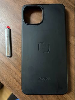 MagBak iPhone 14 case