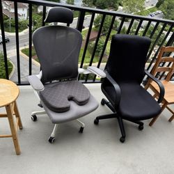 Set Of Chairs (total 5 chairs) 