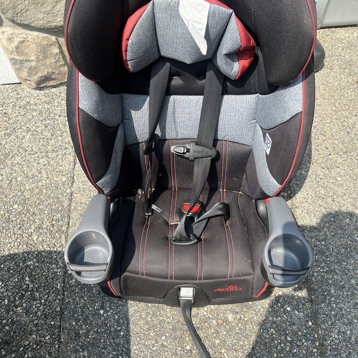 Evenflo Car Seat For Sale for Sale in Bothell, WA - OfferUp