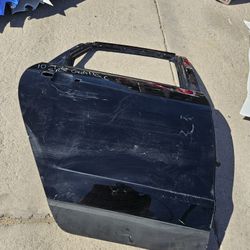 Cadillac  Srx Right Rear Door  Oem 10 To 17
