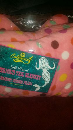 Mermaid tail Blanket w/Bow Knot Pillow