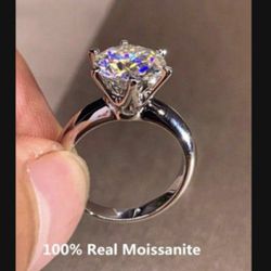SPARKLING 18 Kt Over Silver 3 CT MOISSANITE SOLITAIRE RING SIZE 6 1/2 