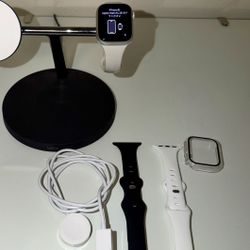 Apple Watch Series 9 Aluminum Case 41mm