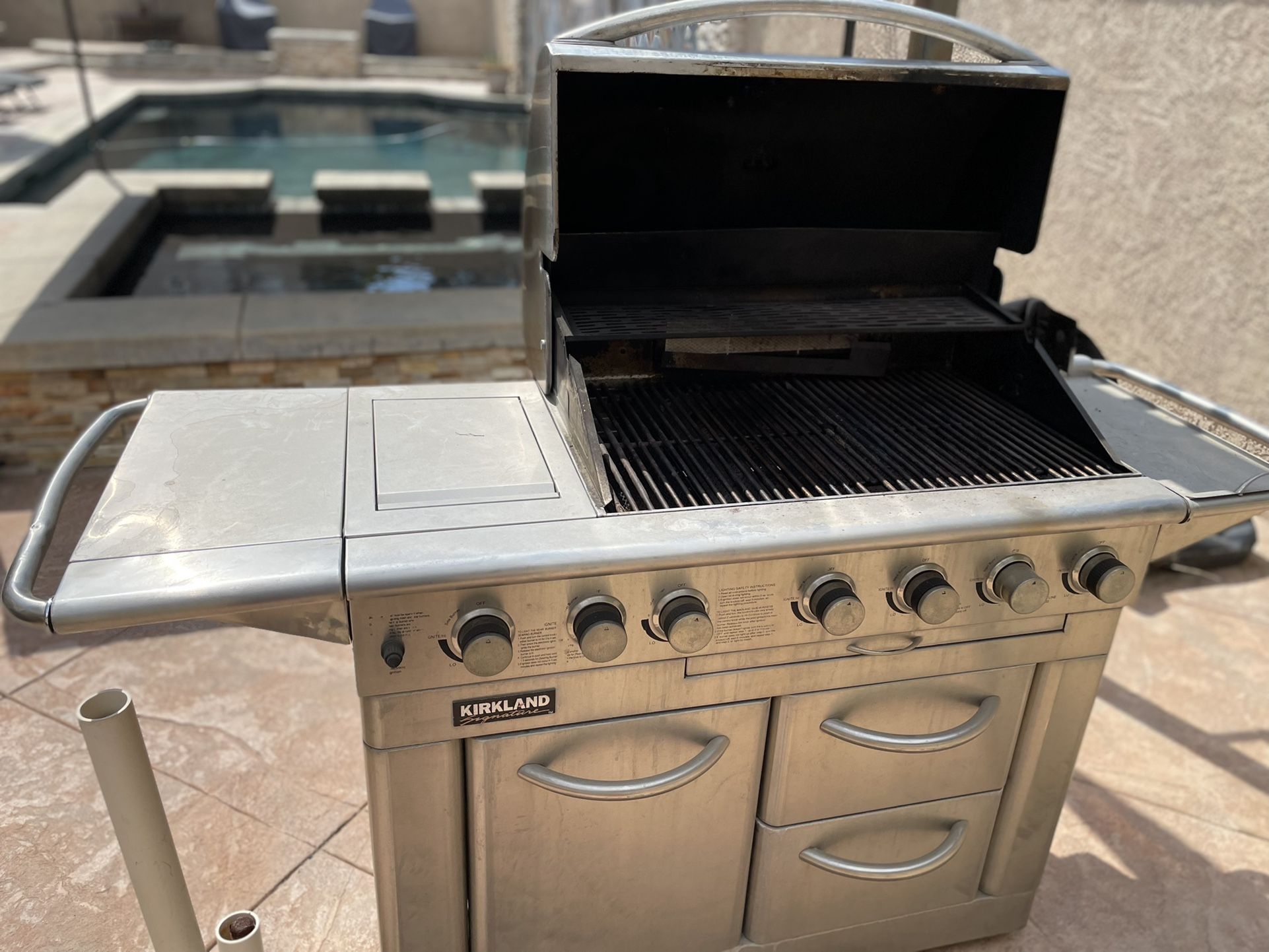 Kirkland BBQ Multiple Burner Propane Grill for Sale in Chino, CA OfferUp