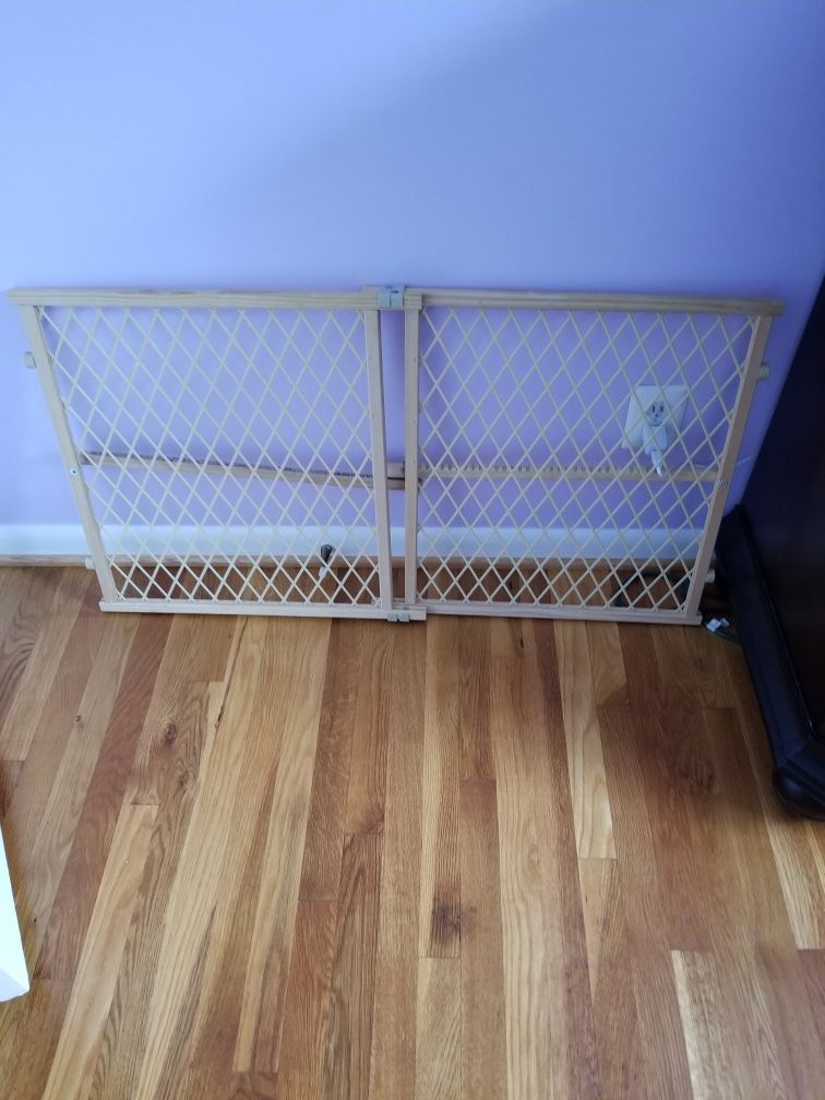 Baby gate