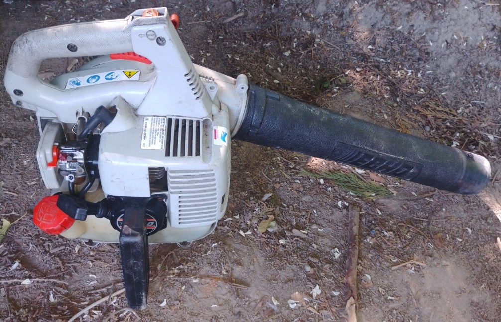 Echo ES 2100 Leaf Blower And Vacuums For Sale 60$