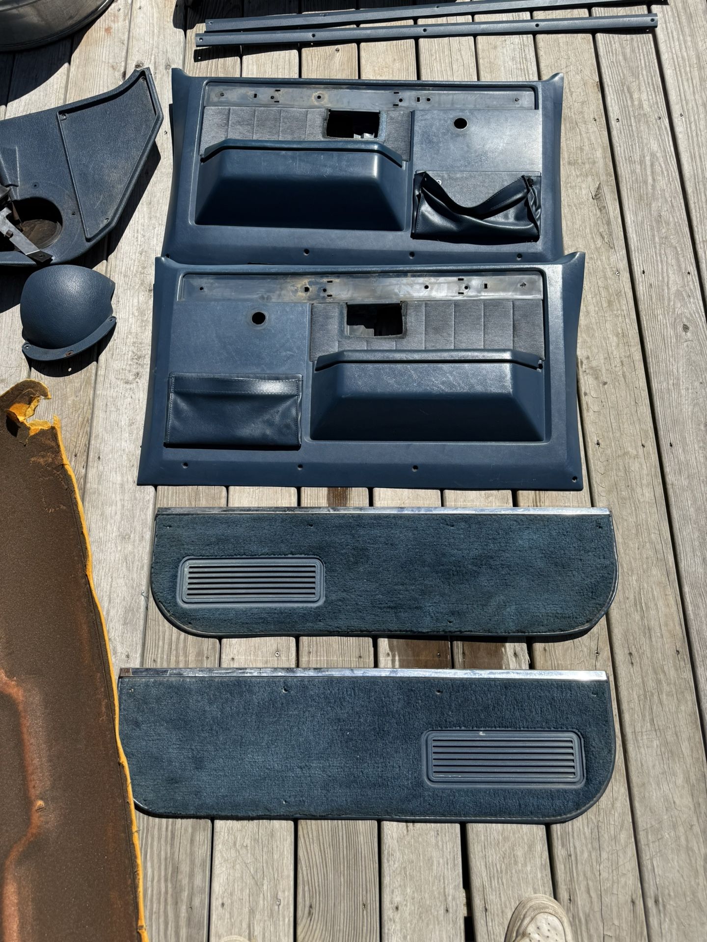 Square body Interior