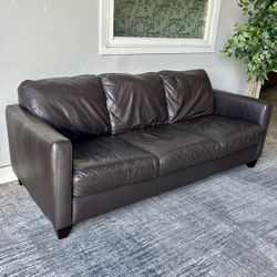 Natuzzi’s Italian Leather Sofa in 100% Authentic Grade