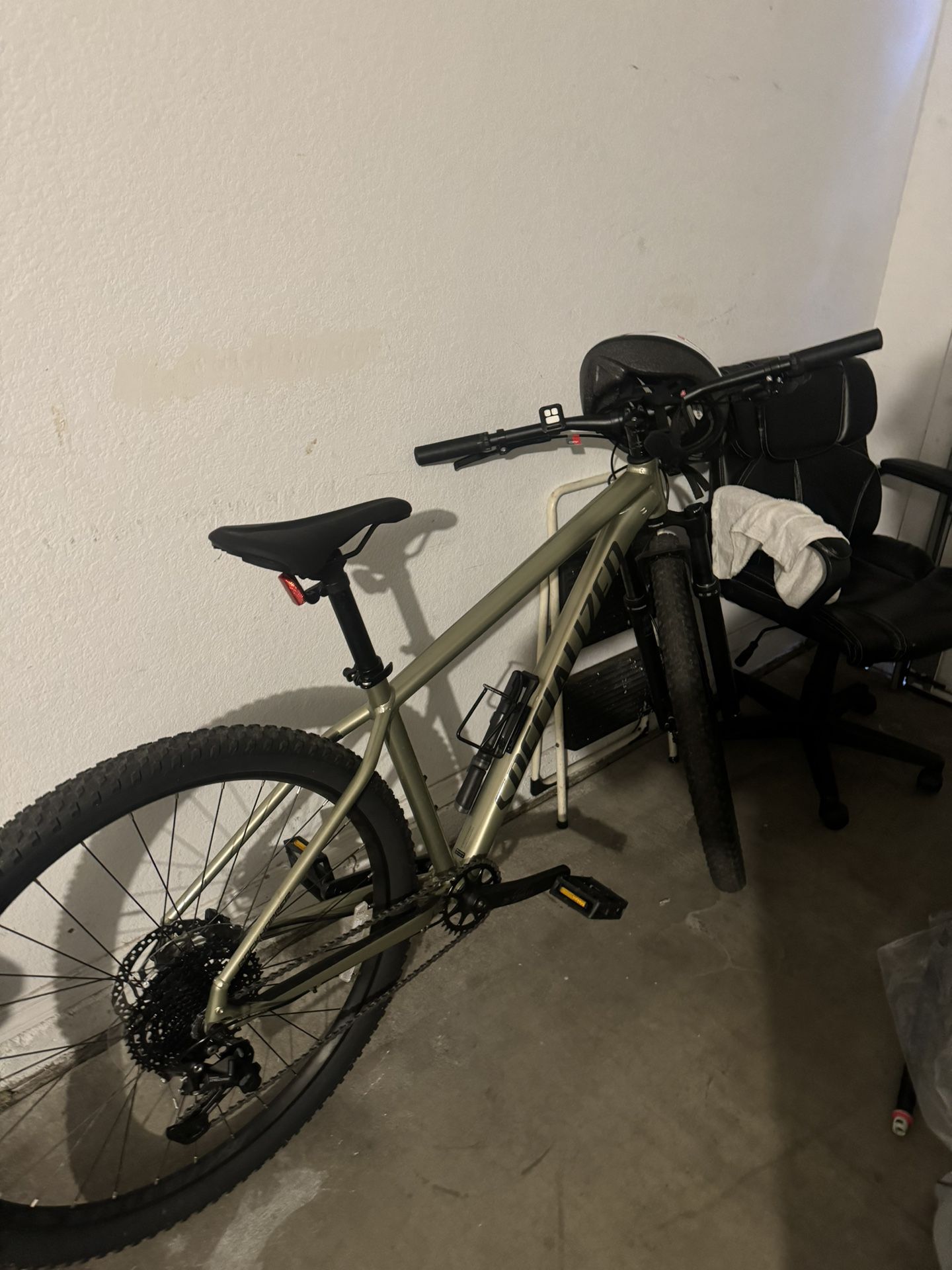 Specialized Mountain Bike Rockhopper Comp