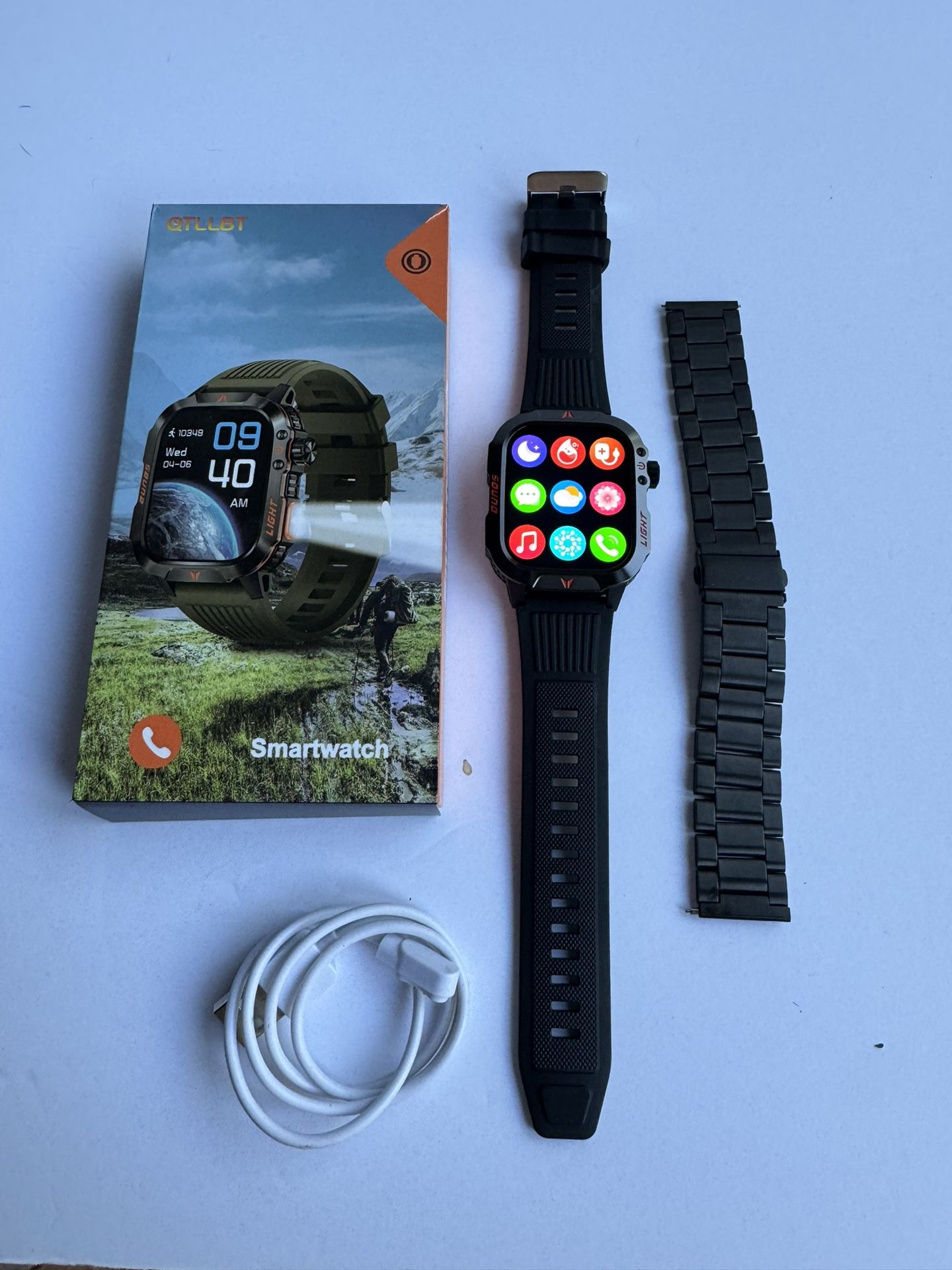 Basic Smartwatch Works amazing