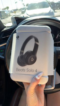 Beats Solo 4 Headphones