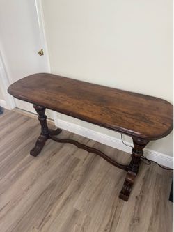 Traditional Solid Wood Console Sofa Table – Rustic Walnut Finish