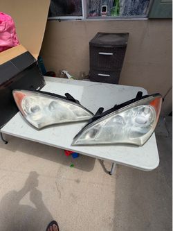 2011 genesis front head lights