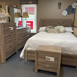 New 5pc Valor Queen  Bedroom Set