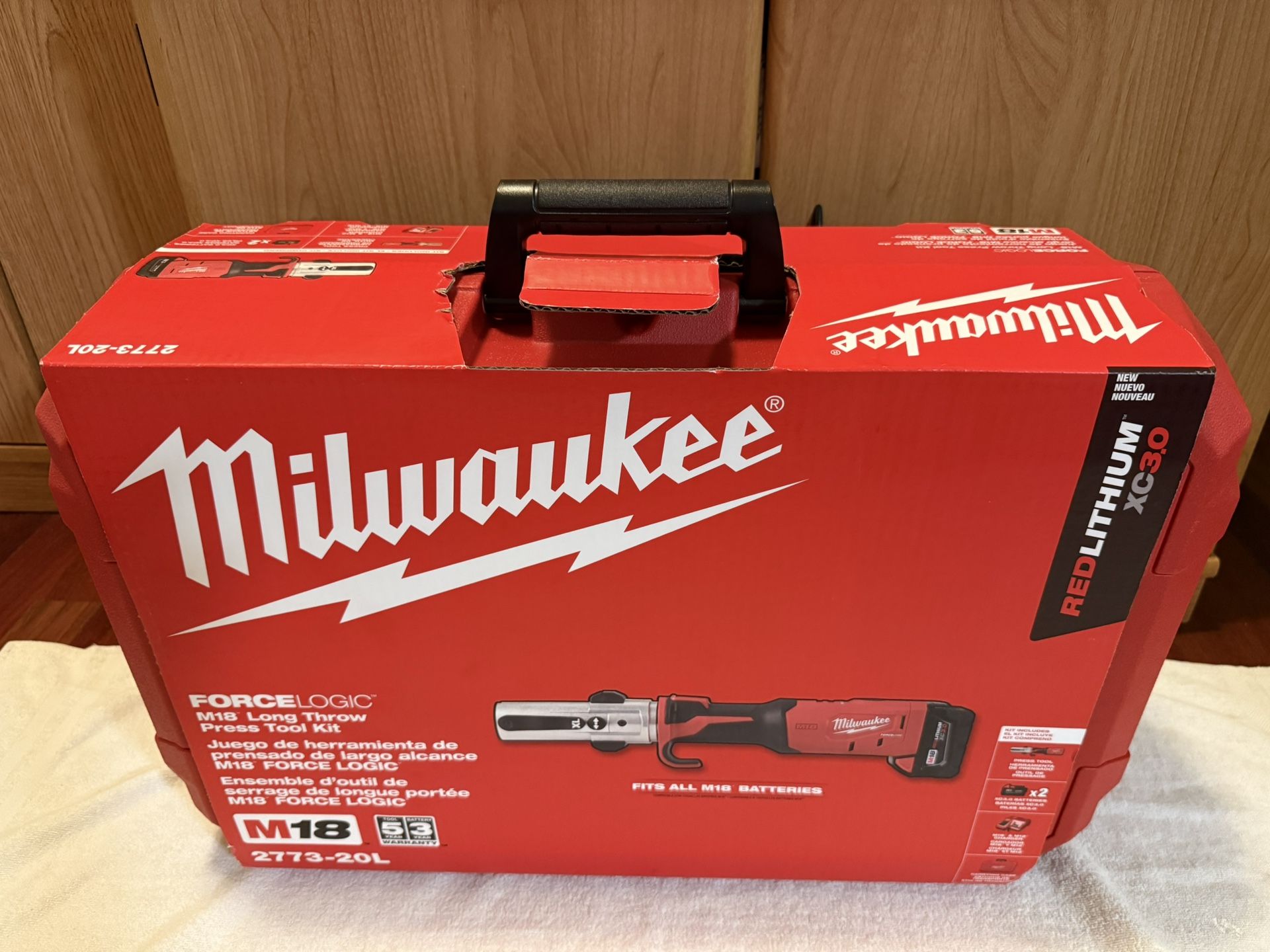 Milwaukee M18 18V Long Throw Press Tool ( Read description below )