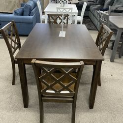 ‼️BROWN TABLE SET 4 CHAIRS🤯