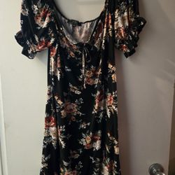 Womens Black & Floral Dress