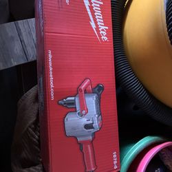 Milwaukee 1675-6 Hole Hawg 1/2” Heavy-Duty Corded Drill (right-angle) Electricians And Plumbers Best Friend