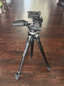 Manfrotto MK294C3-D3RC2 3 Section Carbon Fiber Tripod