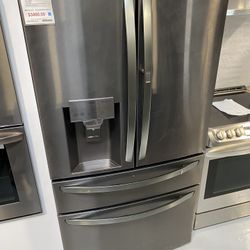 Black Stainless Steel 23 Cu. Ft. Smart Wi-Fi Enabled Counter Depth Refrigerator With Craft Ice Maker