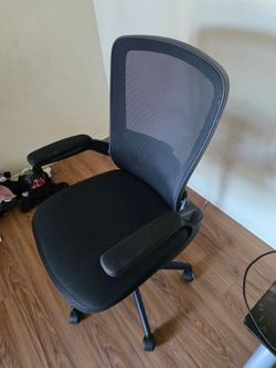 Desk chair