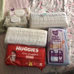 Newborn Diapers And Wipes 