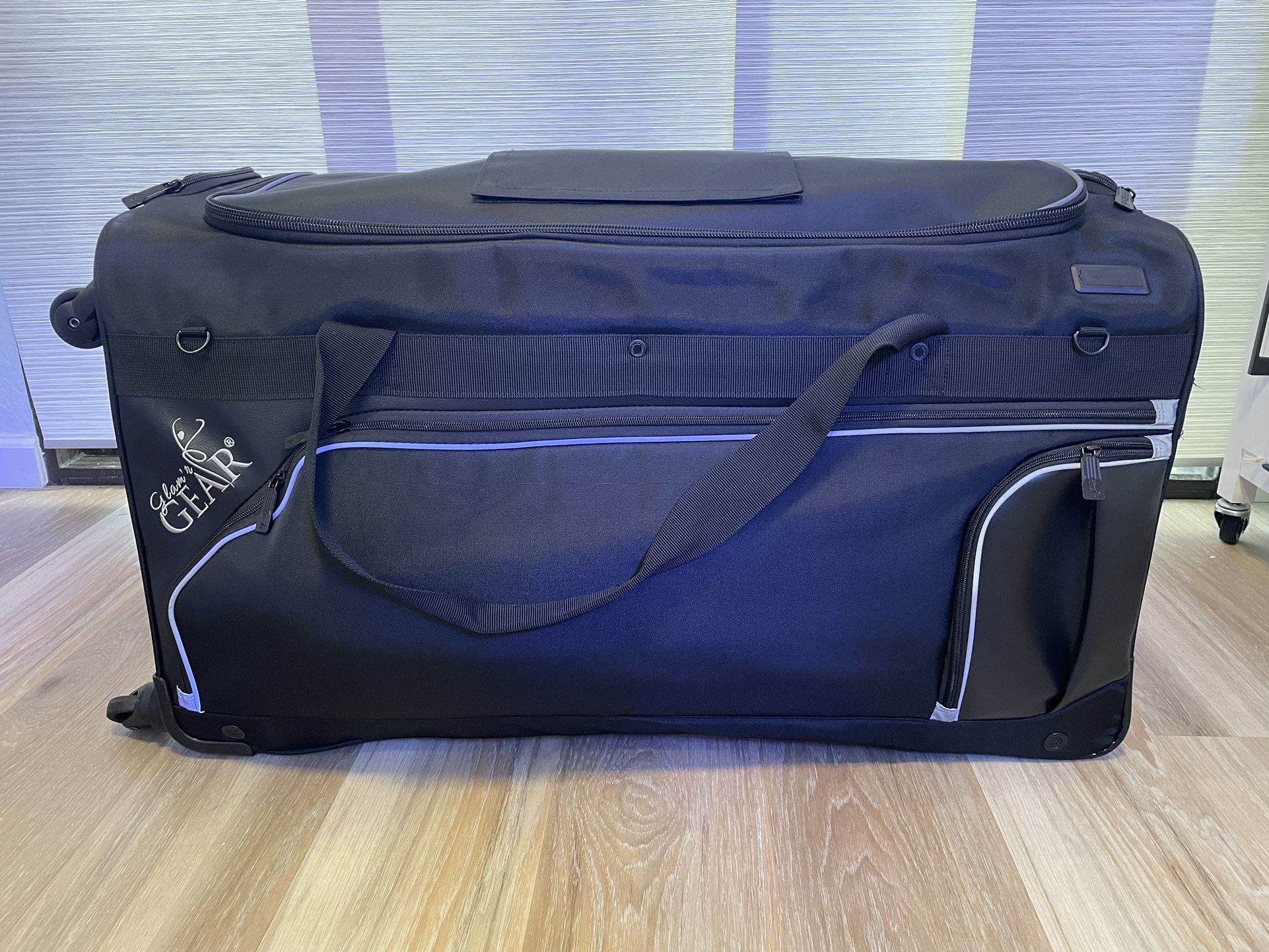 Glamr Gear Dance Bag With privacy Curtain