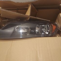 Audi Q7 Headlights 