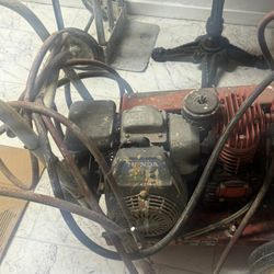 Gasoline Powered Paint Sprayer 