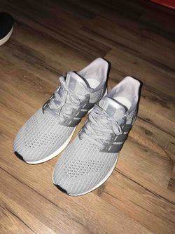 Adidas ultra boost 4 size 9