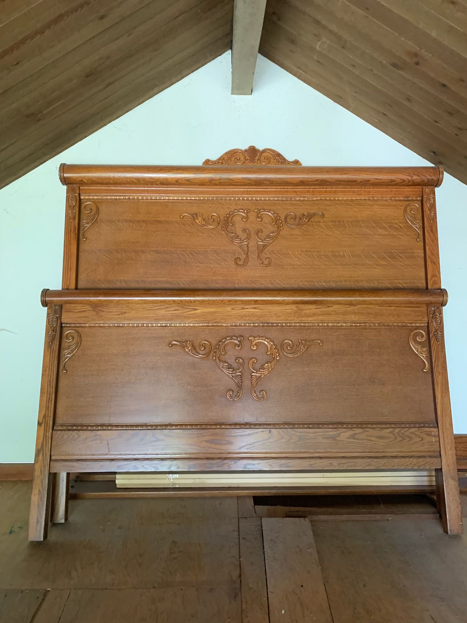 Real Wood Bedroom Set Made By Lexington