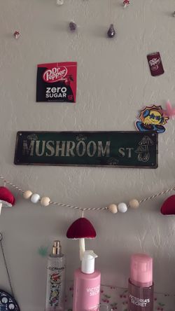 Mushroom sign