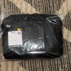 LAPTOP, IPAD, SMARTPHONE AND MULTIPLE ACCESSORIES CASE BRAND NEW LIGHTWEIGHT WITH MULTIPLE POCKETS