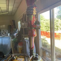 10’ Nut Crackers 2 Total