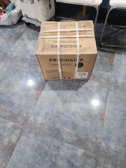 Frigidaire 6000 BTU