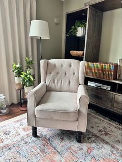 Set of 2 Tufted Accent Chairs – Like New