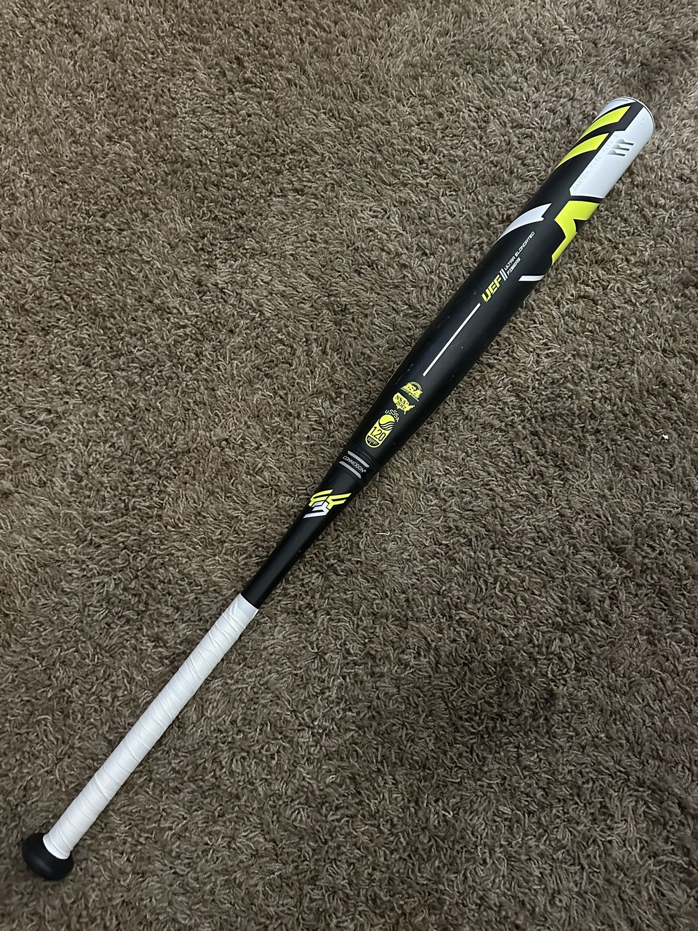 Easton Fire Flex 3 Softball Bat! USSSA. 34/26