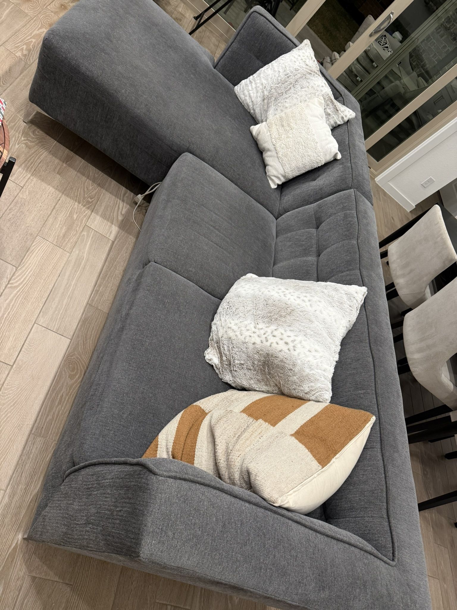 Modern Gray Sectional Sofa with pillows– Excellent Condition! 115”x65”