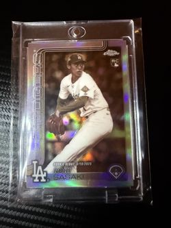 Roki Sasaki (RC) topps chrome refractor