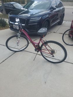 Bike Mongoose Womens