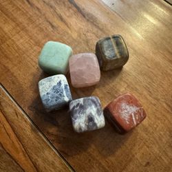 0.8" Whiskey Ice Stones Reusable Healing Crystal Cubes Chilling Rocks Set of 6