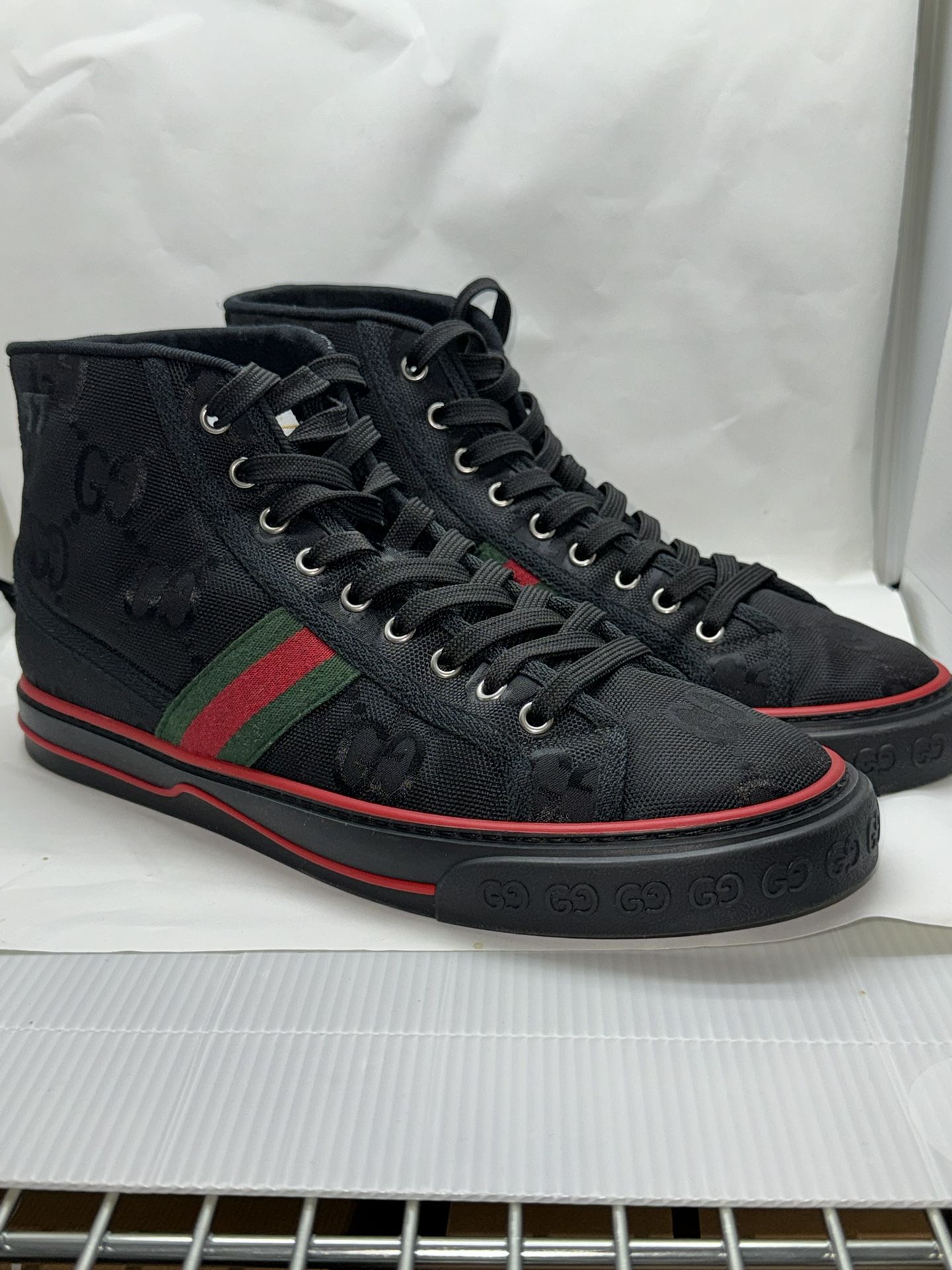 Gucci - 9/10 condition