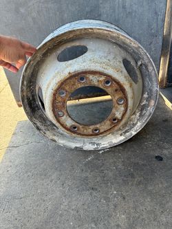 Ford 19.5 inch 8 lug wheels