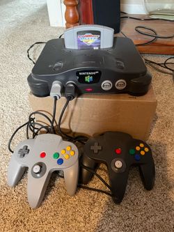 Nintendo 64 Console w/ 2 Controllers & Blitz 2000 N64